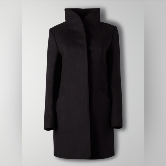 Cocoon Coat New - Black wool coat - Picture 2 of 8